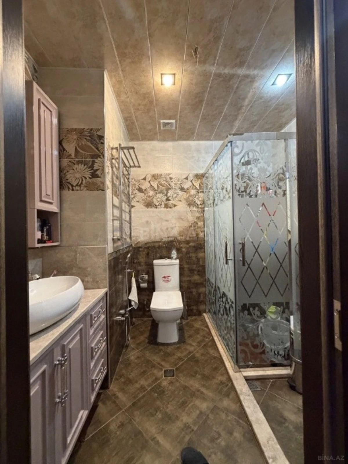 Satılır 2 otaqlı mənzil 108 m²