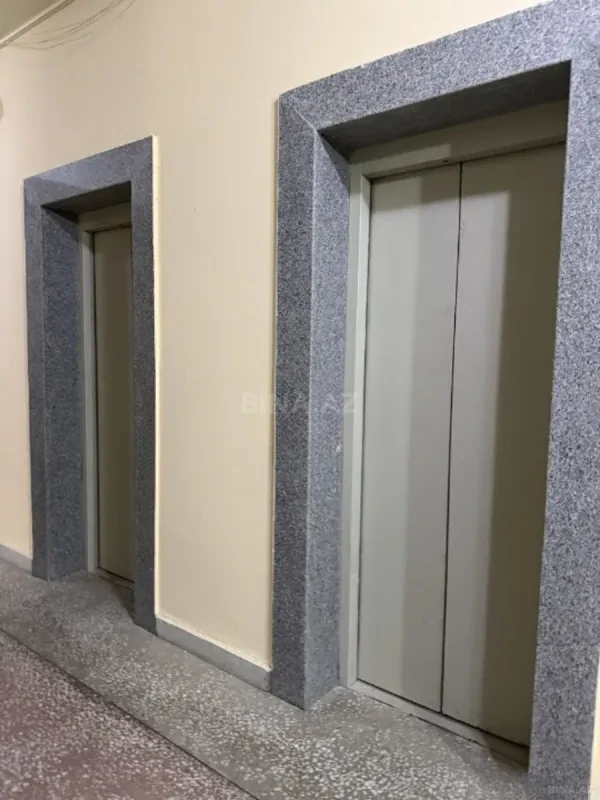 Satılır 2 otaqlı mənzil 108 m²