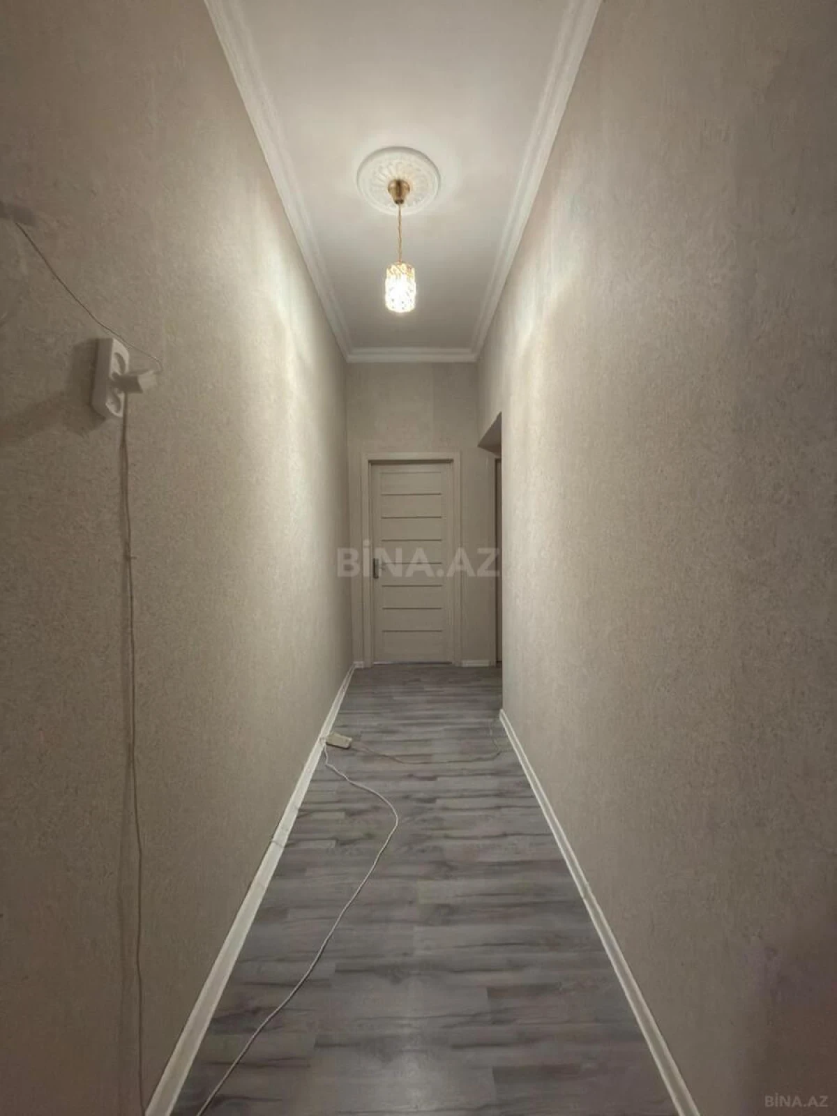 Satılır 3 otaqlı mənzil 93 m²