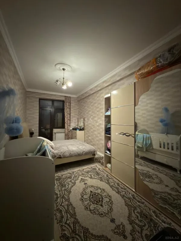 Satılır 3 otaqlı mənzil 93 m²