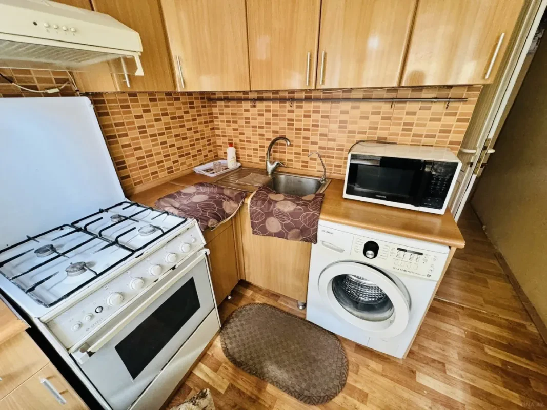 Satılır 3 otaqlı mənzil 78 m²