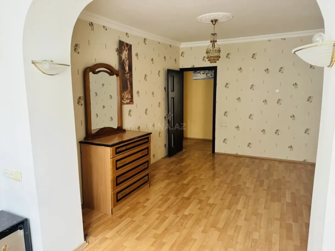 Satılır 3 otaqlı mənzil 78 m²
