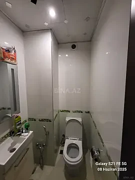 Kirayə verilir 2 otaqlı mənzil 83 m²