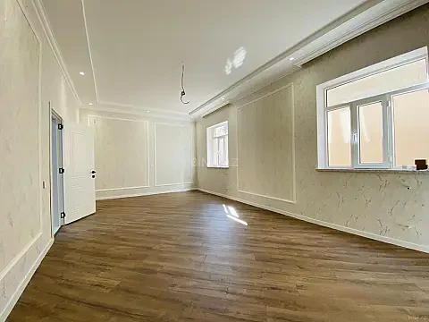 Satılır 5 otaqlı həyət evi 185 m²