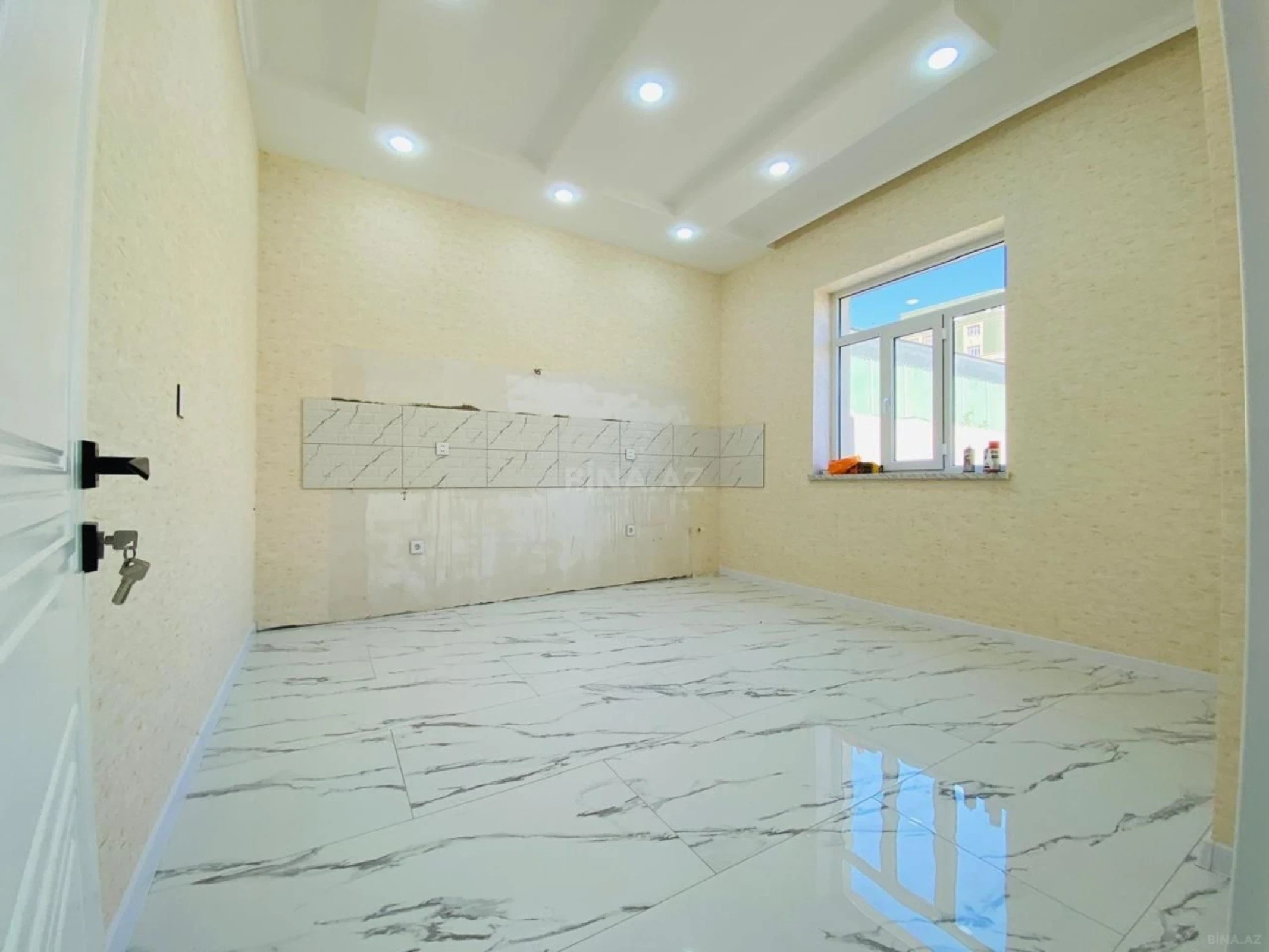 Satılır 5 otaqlı həyət evi 185 m²
