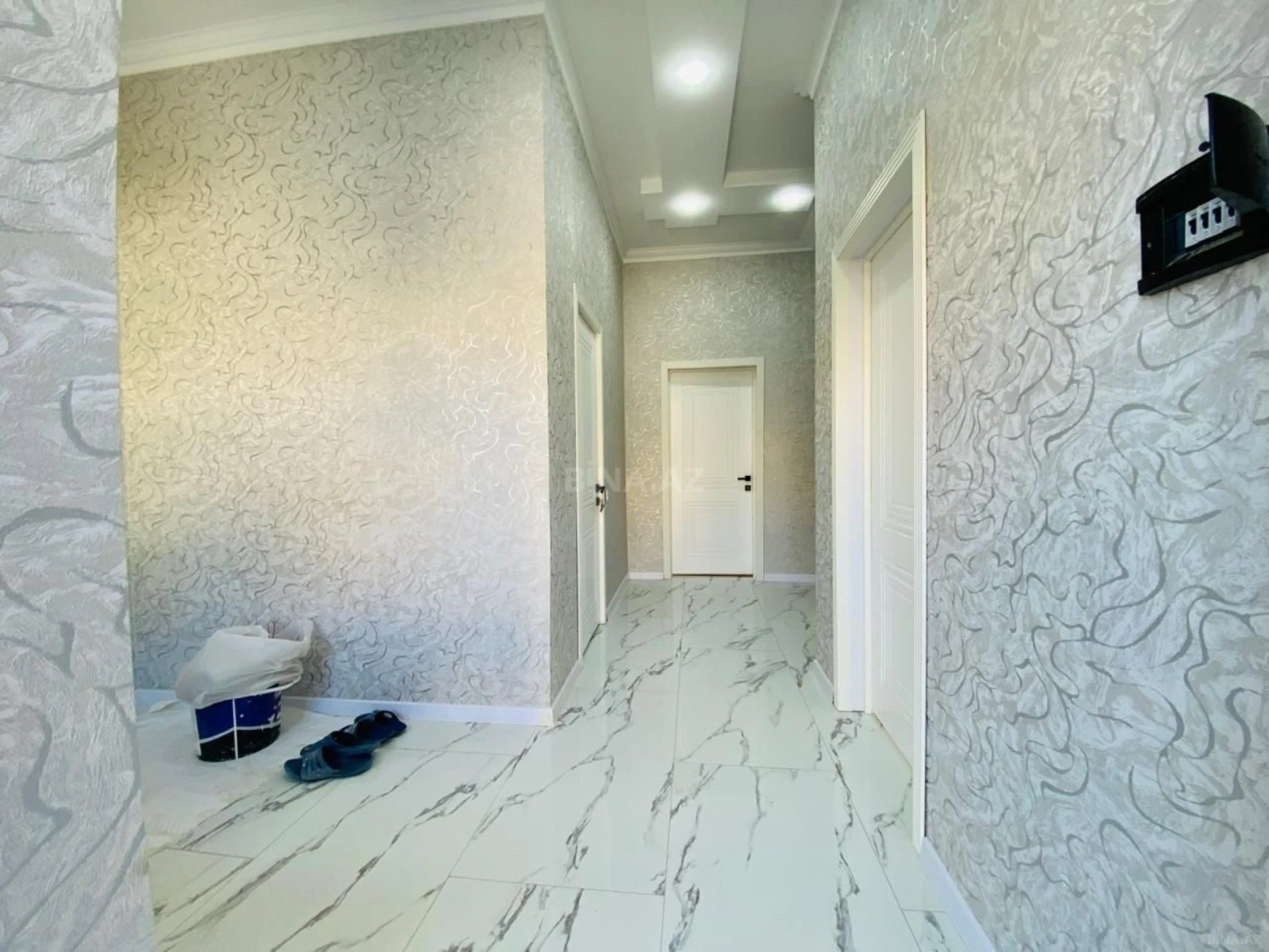 Satılır 5 otaqlı həyət evi 185 m²