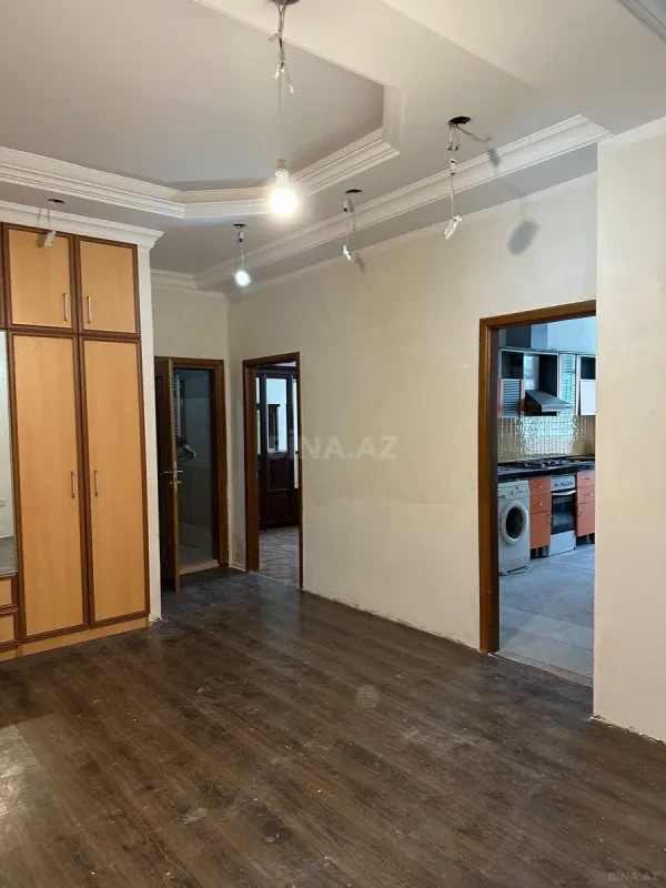 Satılır 2 otaqlı mənzil 120 m²