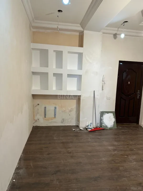 Satılır 2 otaqlı mənzil 120 m²