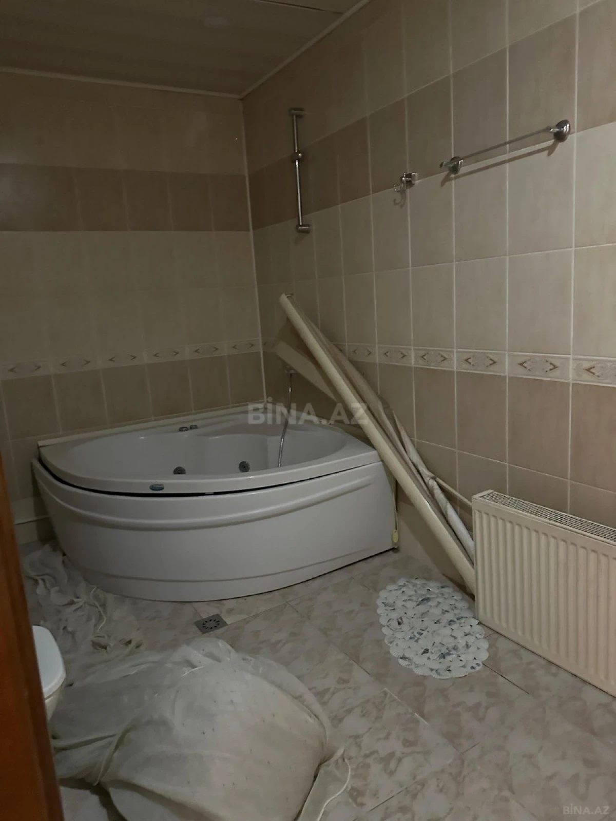 Satılır 2 otaqlı mənzil 120 m²