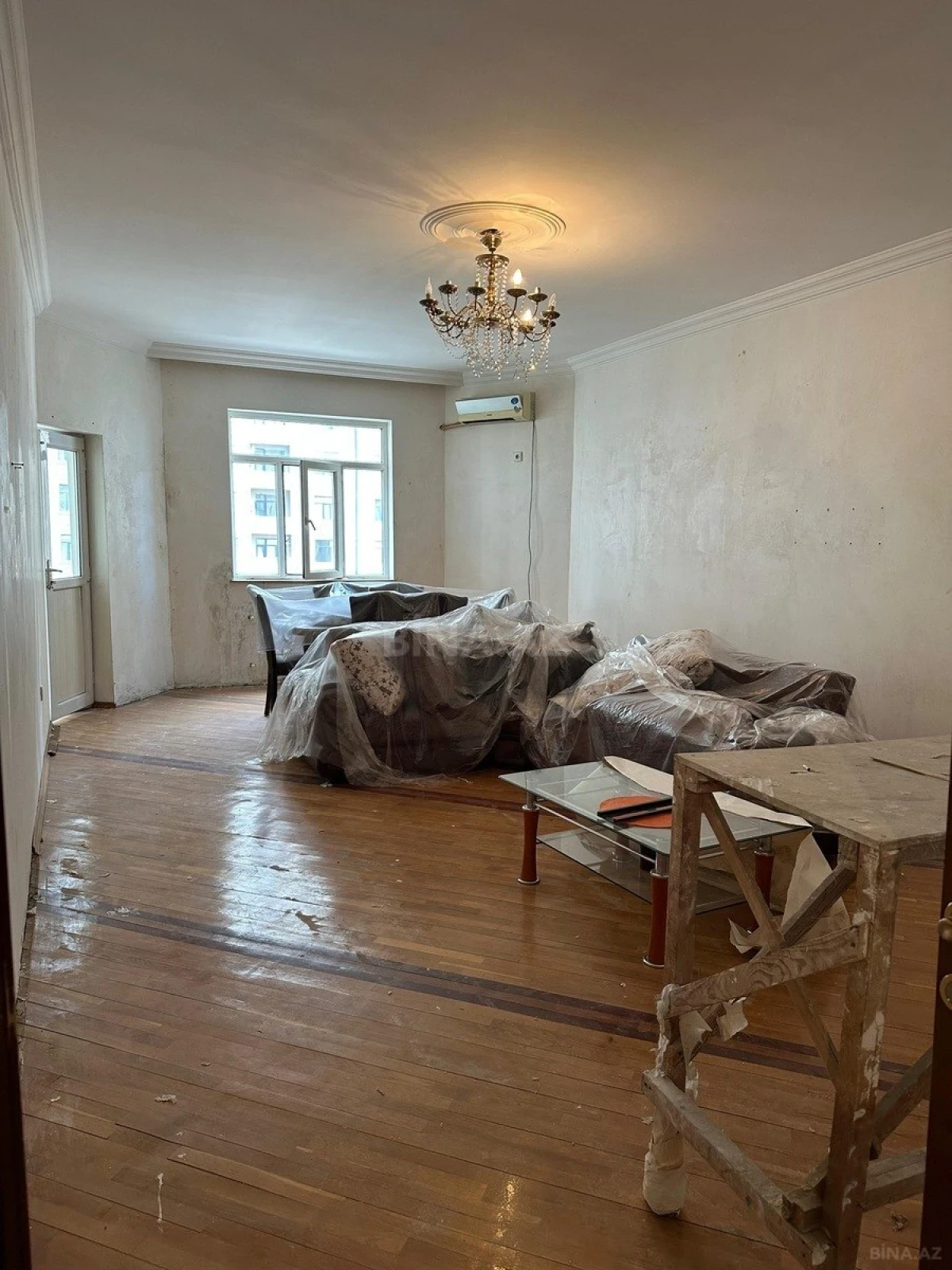 Satılır 2 otaqlı mənzil 120 m²