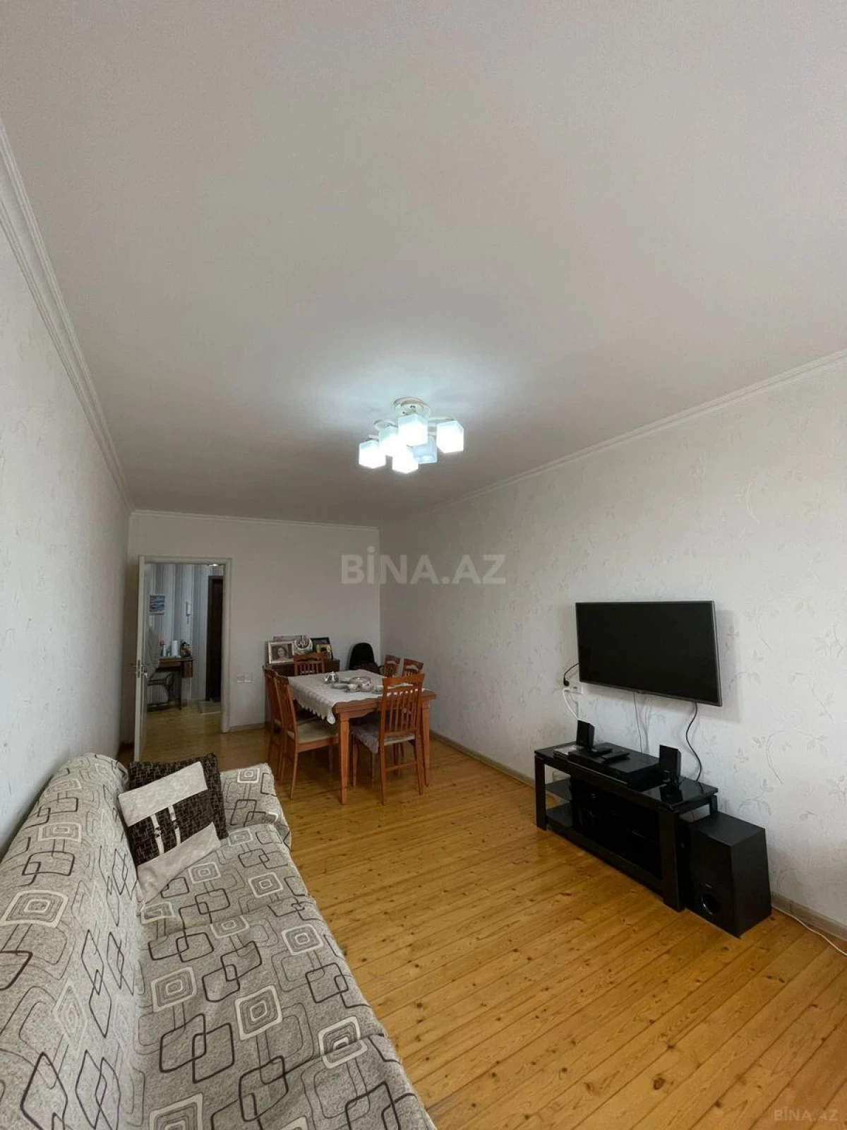 Satılır 2 otaqlı mənzil 100 m²
