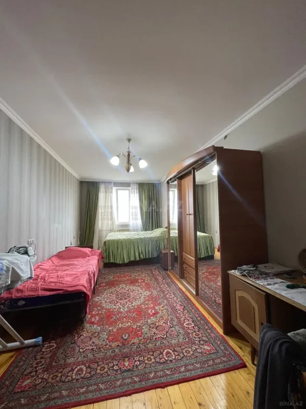 Satılır 2 otaqlı mənzil 100 m²