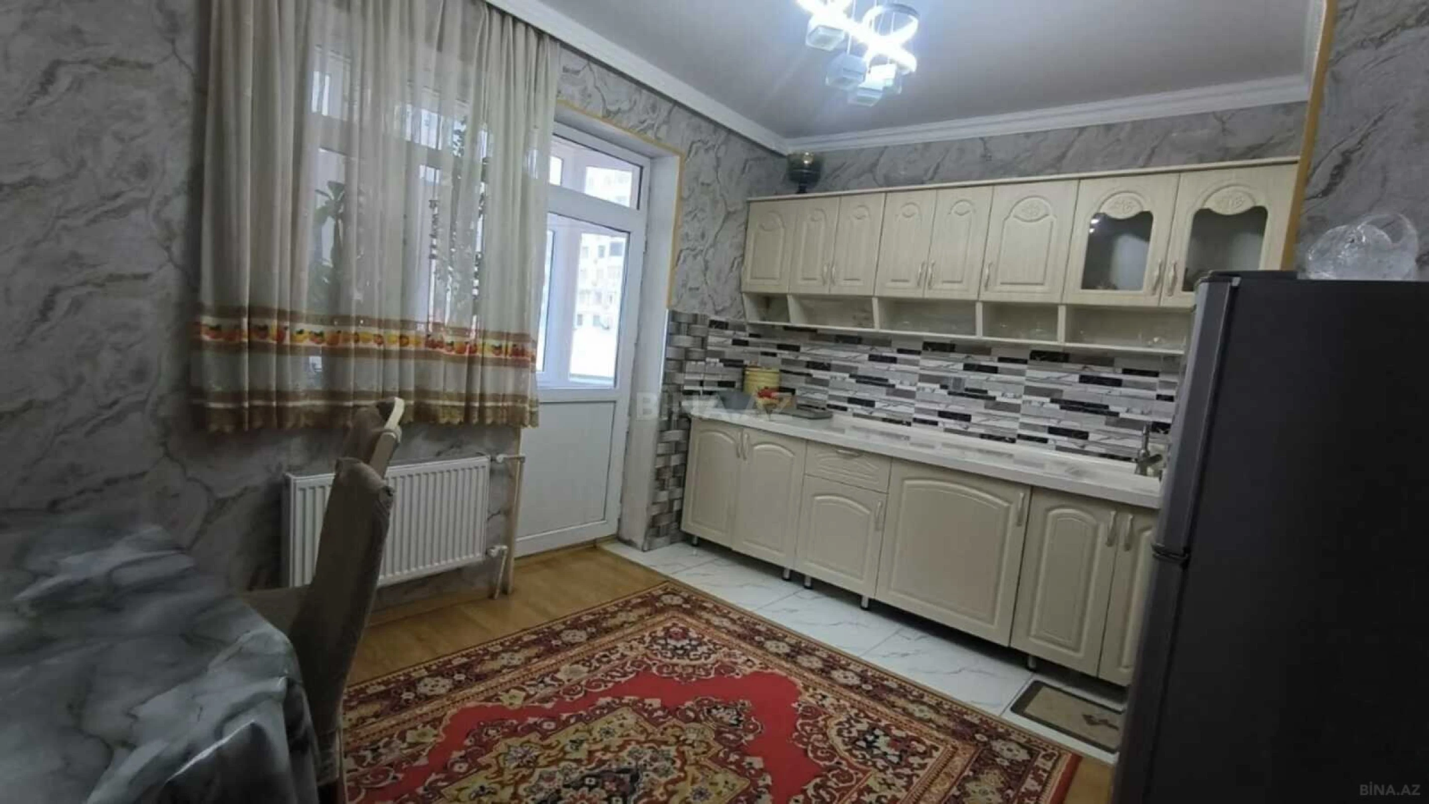 Satılır 2 otaqlı mənzil 86 m²