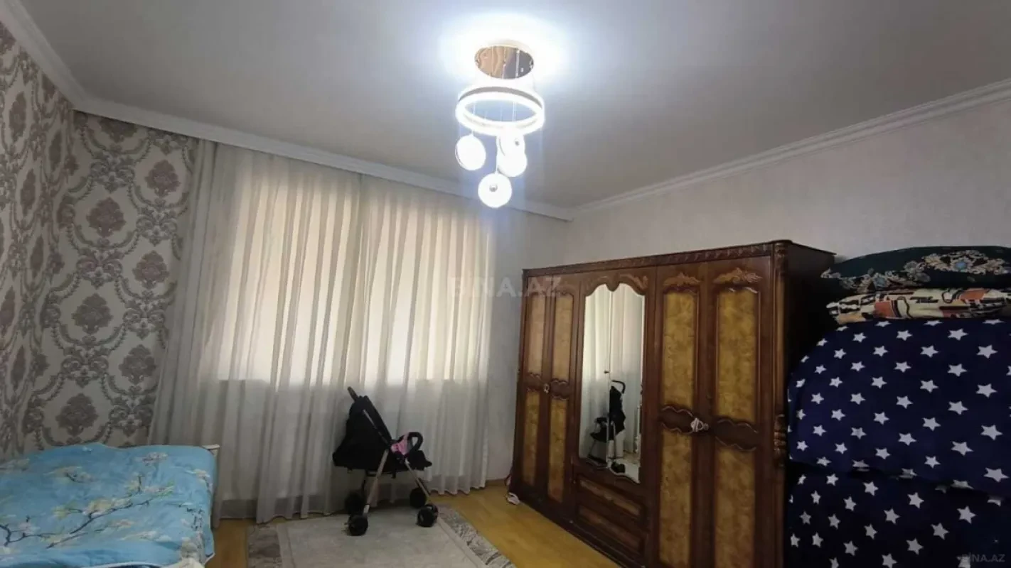 Satılır 2 otaqlı mənzil 86 m²