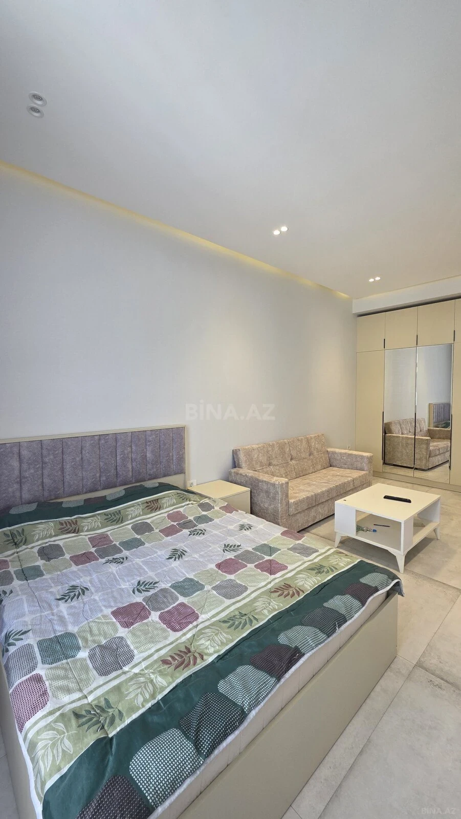 Kirayə verilir 1 otaqlı mənzil 55 m²