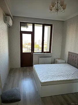 Kirayə verilir 2 otaqlı mənzil 100 m²