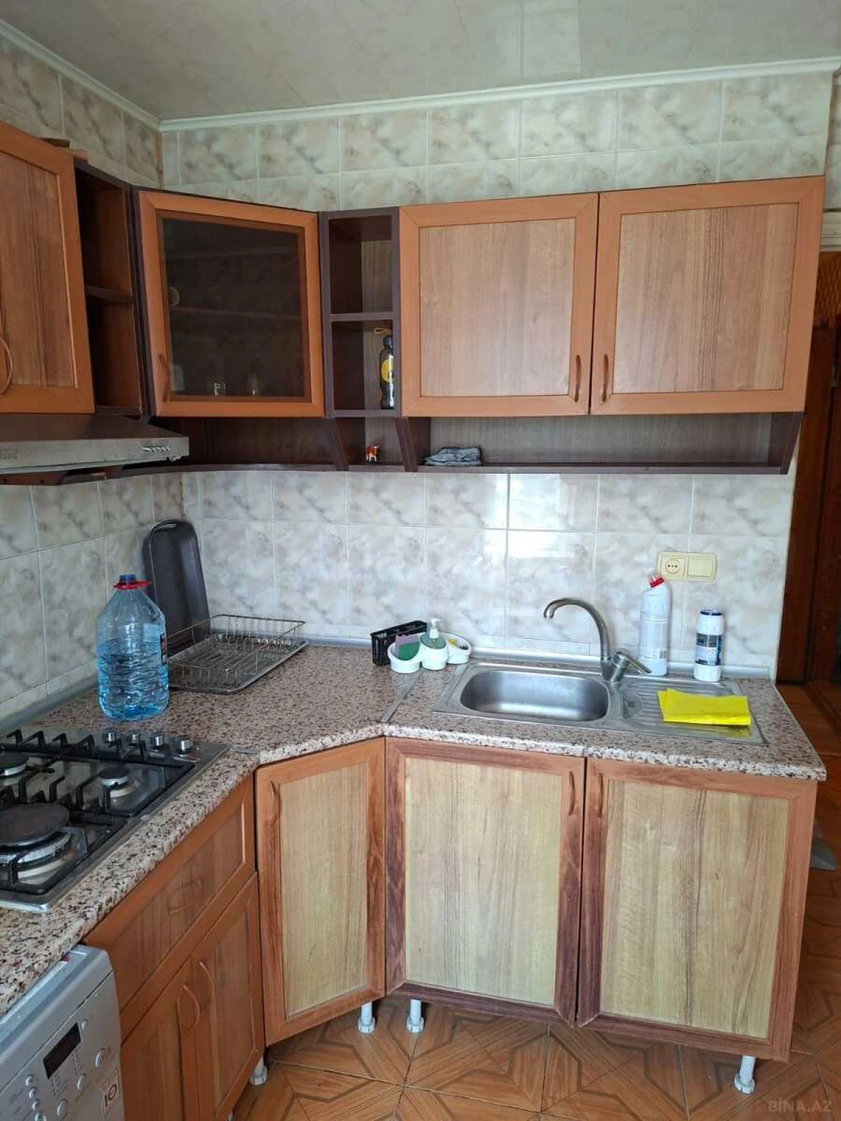 Kirayə verilir 2 otaqlı mənzil 45 m²