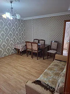 Kirayə verilir 2 otaqlı mənzil 45 m²