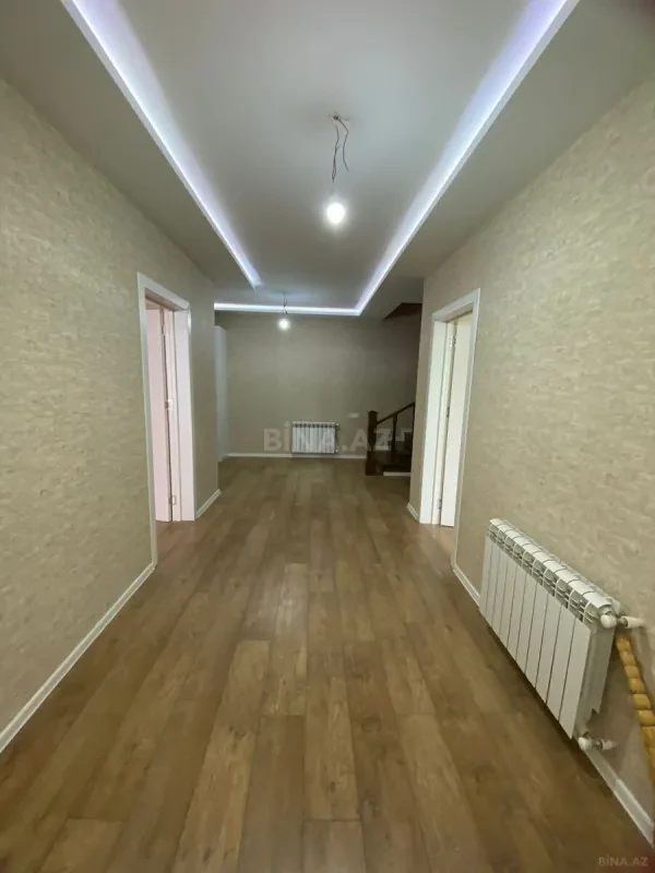 Satılır 5 otaqlı həyət evi 277 m²