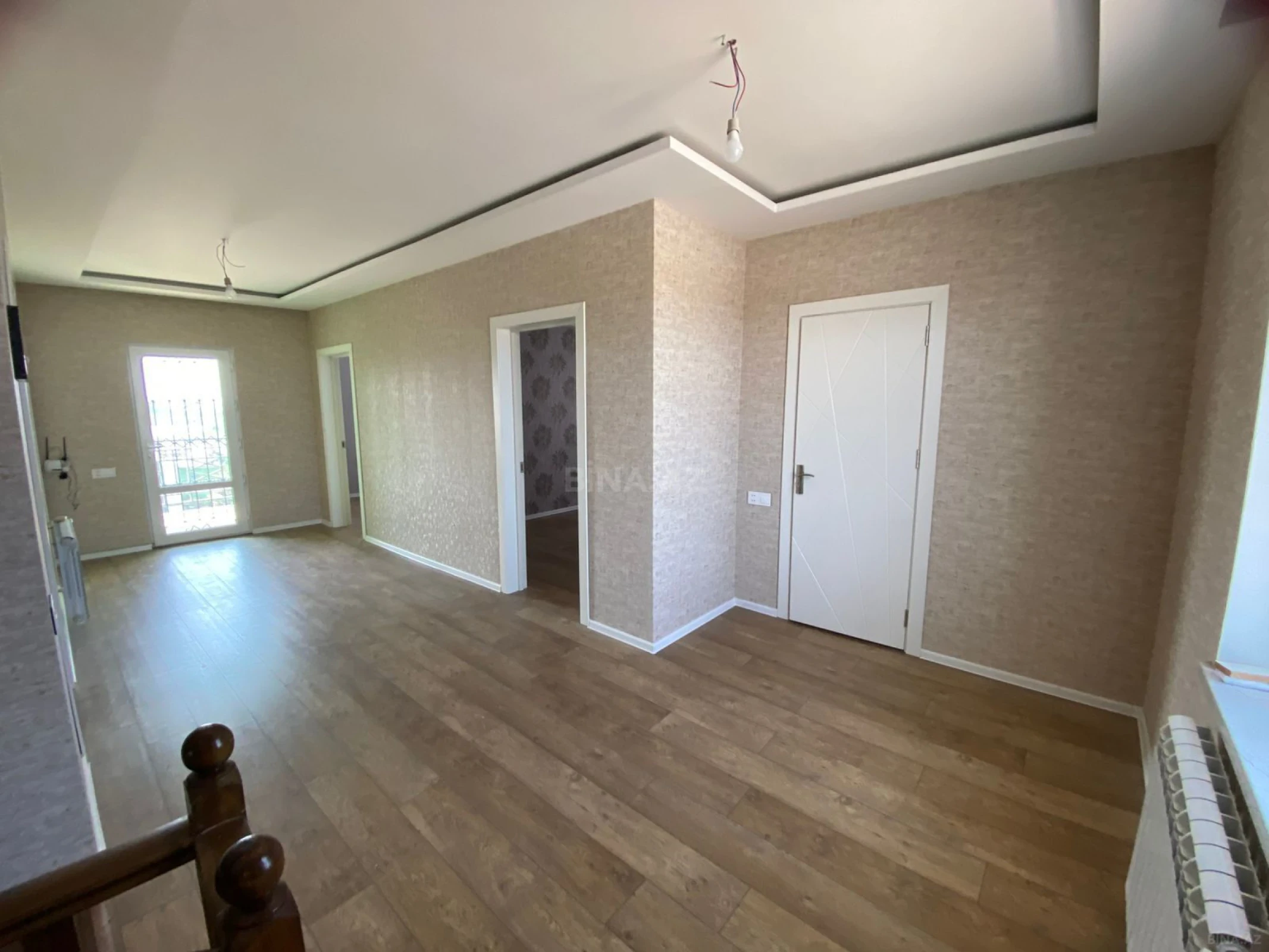 Satılır 5 otaqlı həyət evi 277 m²