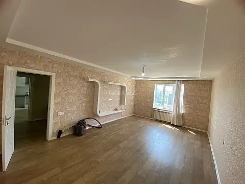 Satılır 5 otaqlı həyət evi 277 m²