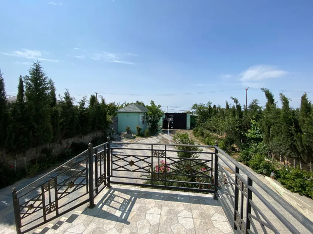 Satılır 5 otaqlı həyət evi 277 m²