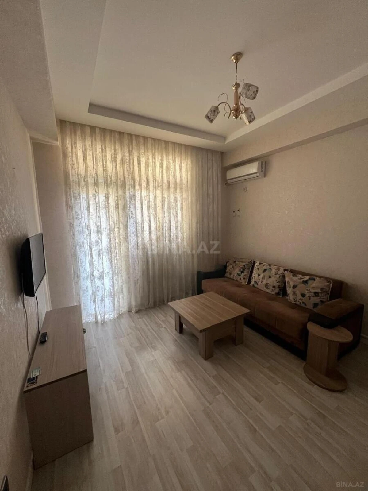 Kirayə verilir 2 otaqlı mənzil 60 m²