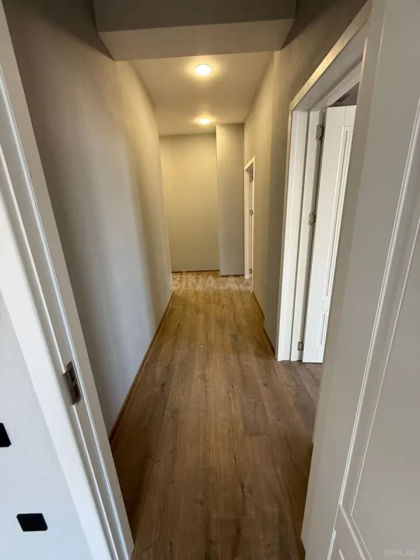 Satılır 2 otaqlı mənzil 82 m²