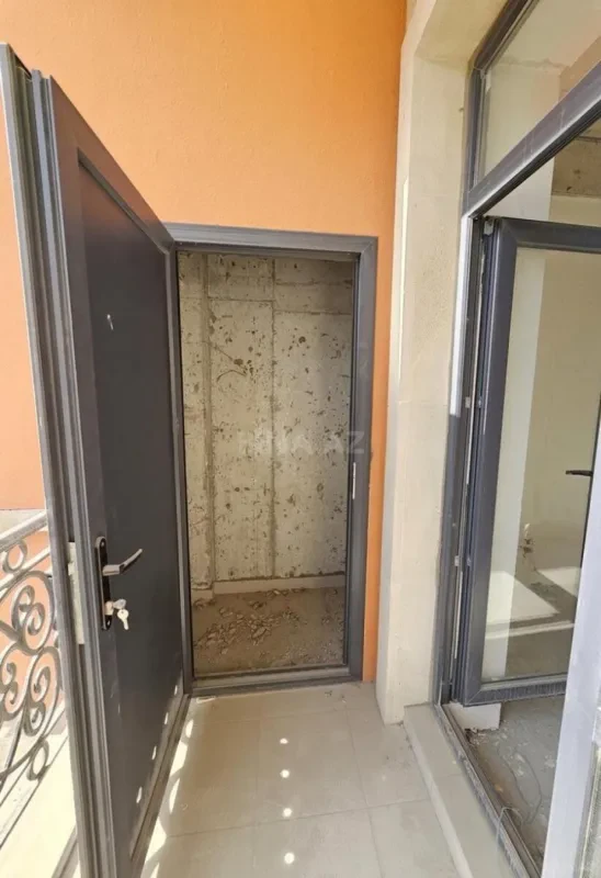 Satılır 3 otaqlı mənzil 148.4 m²