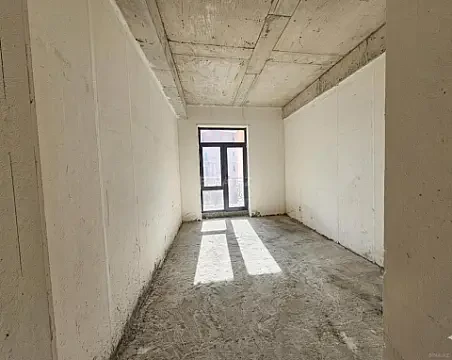 Satılır 3 otaqlı mənzil 148.4 m²