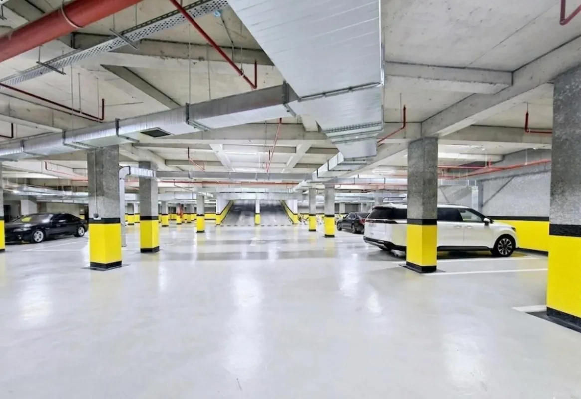Satılır 3 otaqlı mənzil 148.4 m²