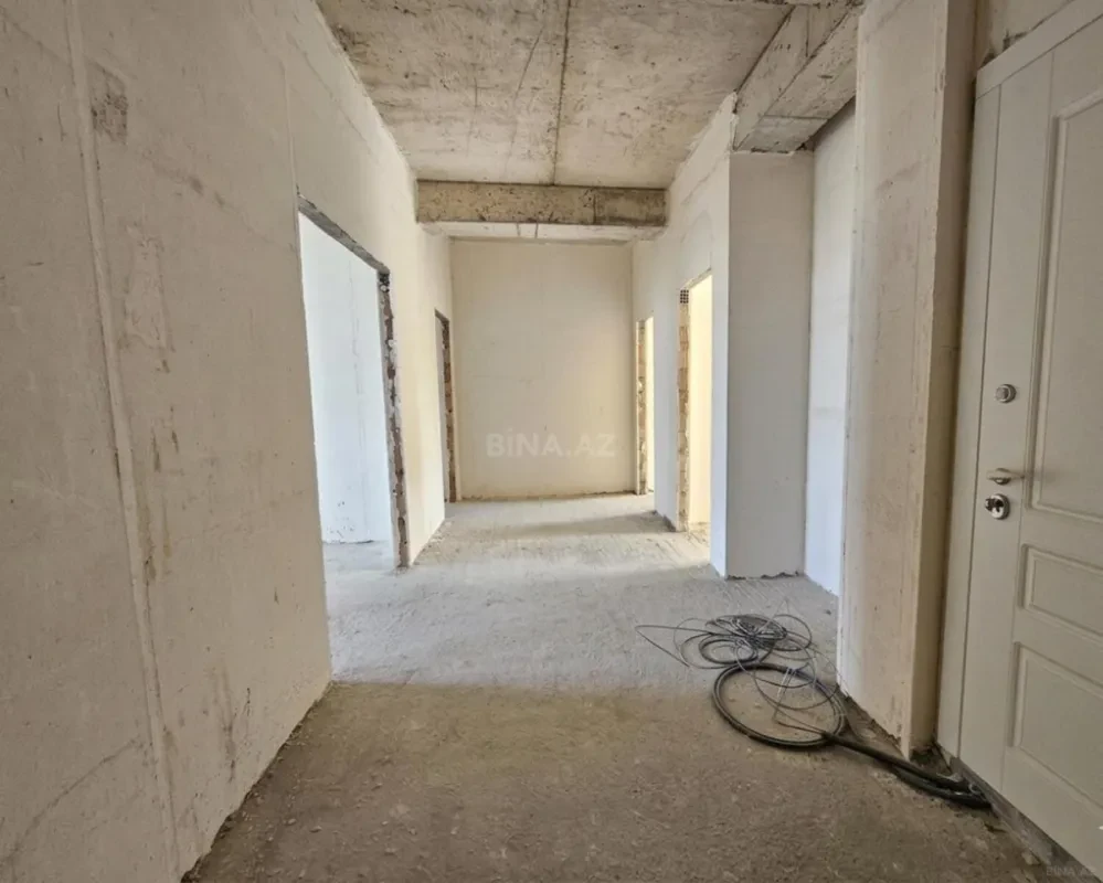 Satılır 3 otaqlı mənzil 148.4 m²
