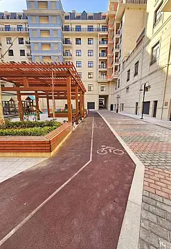 Satılır 3 otaqlı mənzil 148.4 m²