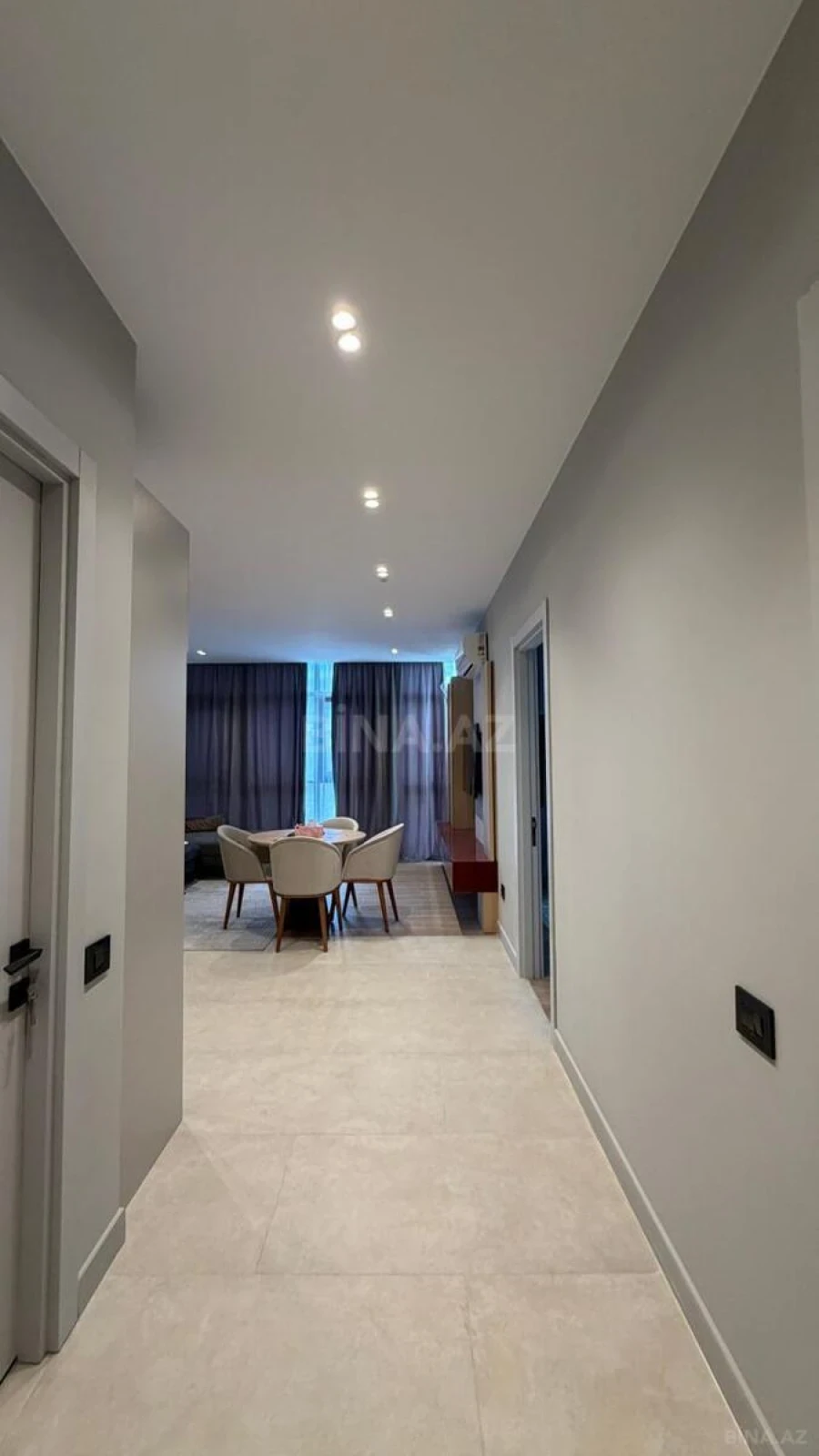 Kirayə verilir 2 otaqlı mənzil 76 m²