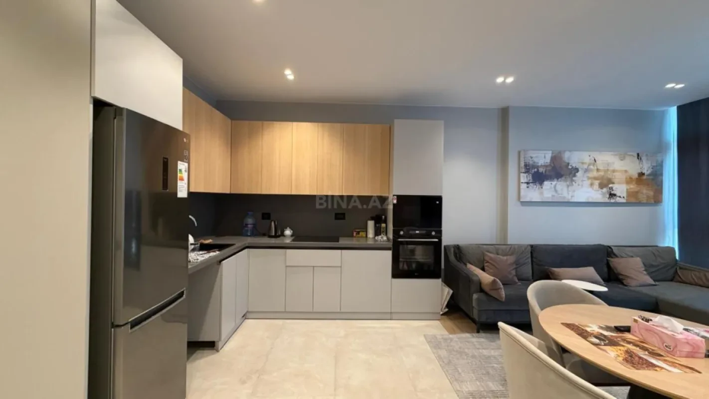 Kirayə verilir 2 otaqlı mənzil 76 m²