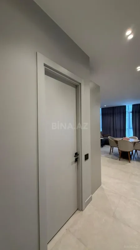 Kirayə verilir 2 otaqlı mənzil 76 m²