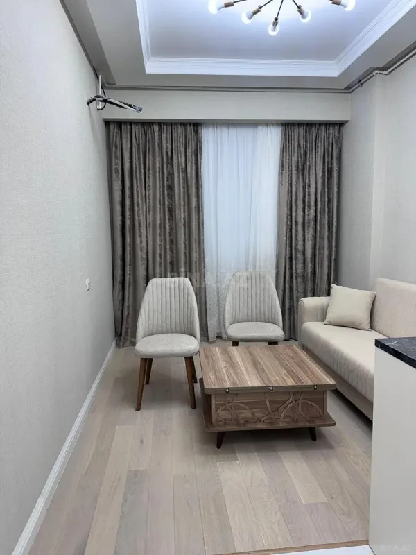 Kirayə verilir 2 otaqlı mənzil 65 m²
