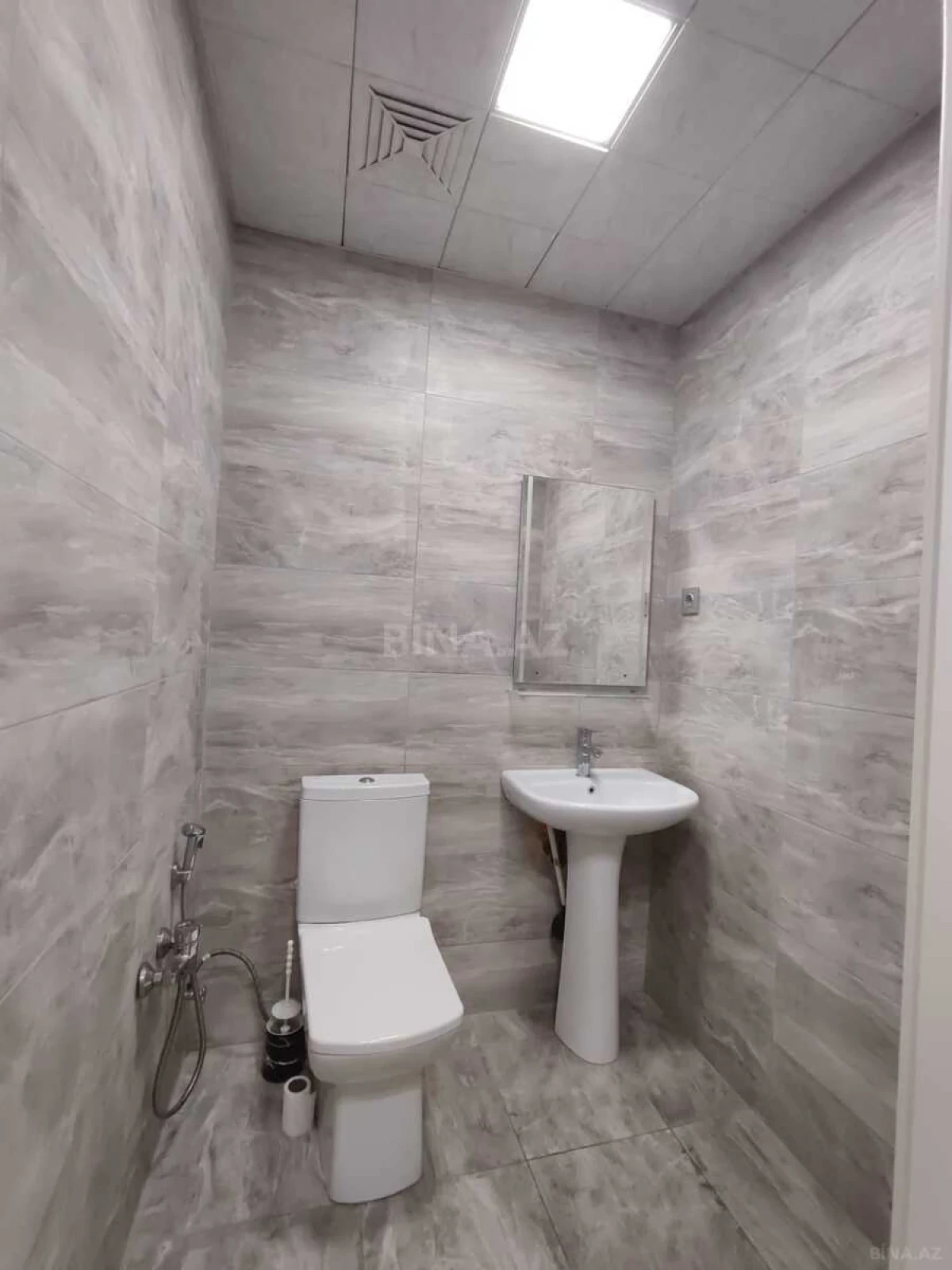 Satılır 3 otaqlı mənzil 86 m²