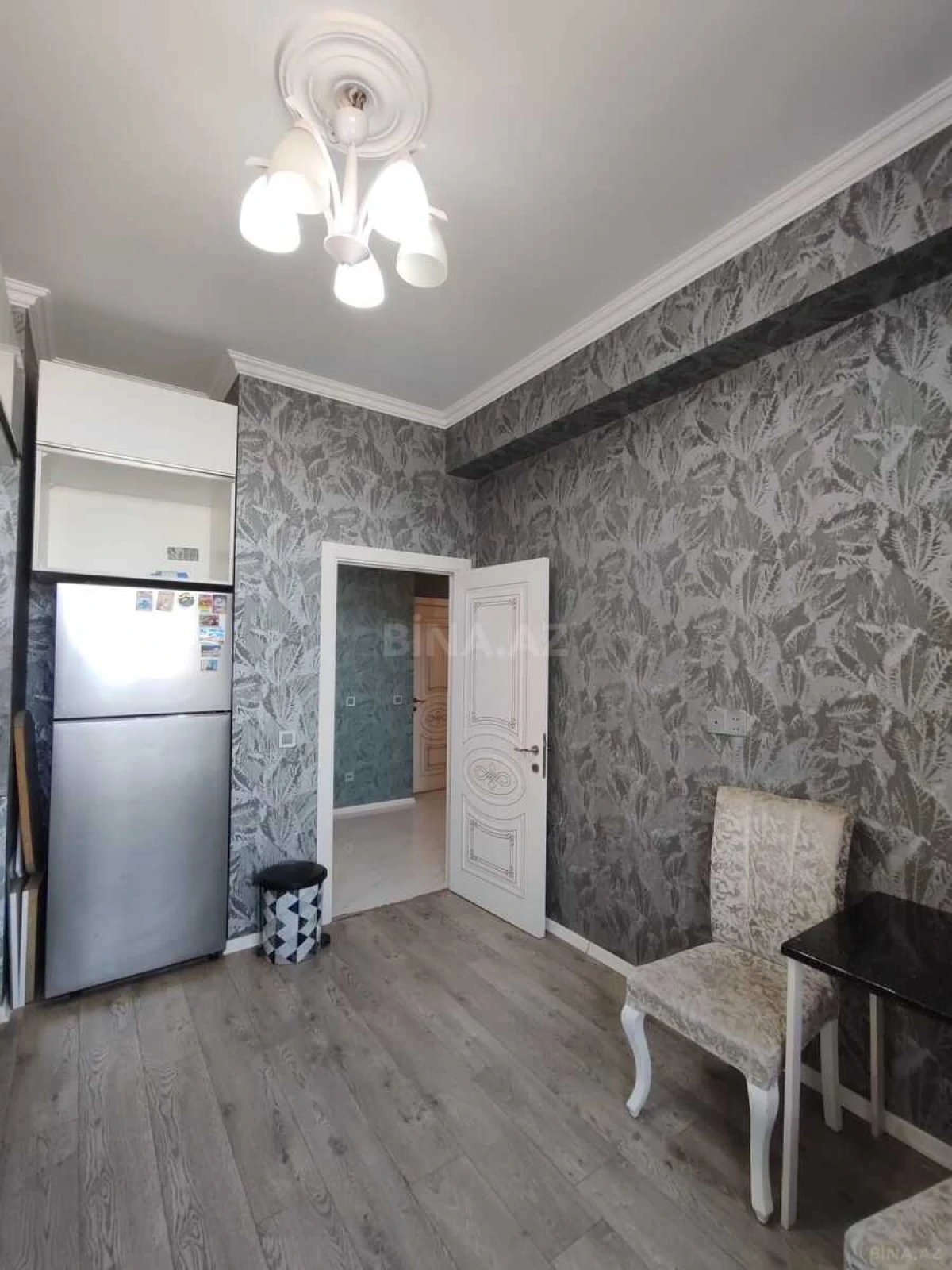 Satılır 3 otaqlı mənzil 86 m²