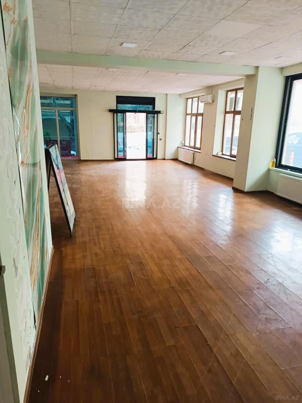 Kirayə verilir obyekt 150 m²