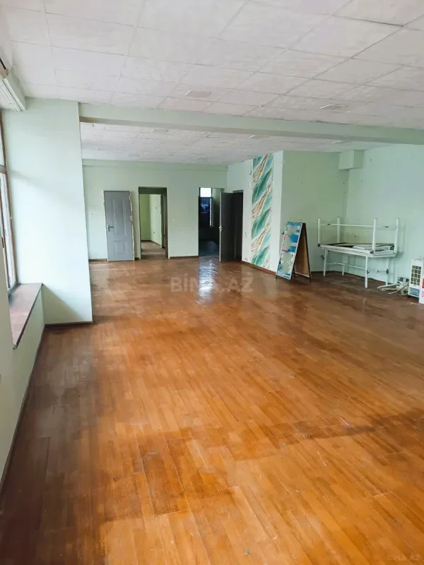 Kirayə verilir obyekt 150 m²