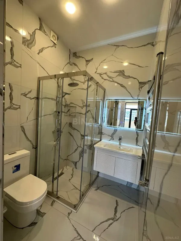 Kirayə verilir 4 otaqlı mənzil 175 m²