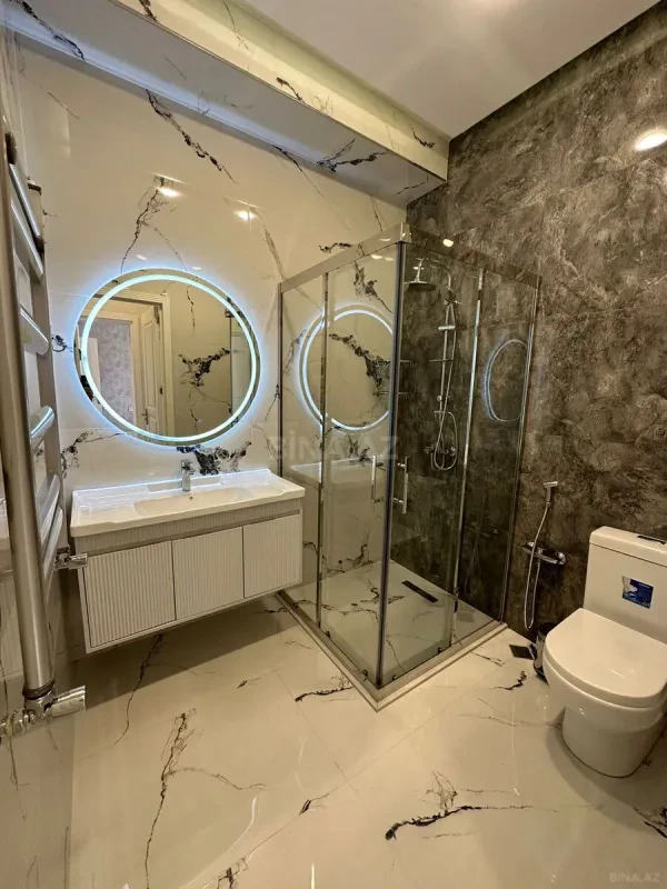 Kirayə verilir 4 otaqlı mənzil 175 m²