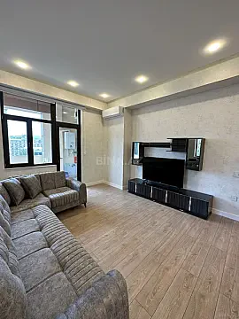 Kirayə verilir 4 otaqlı mənzil 175 m²