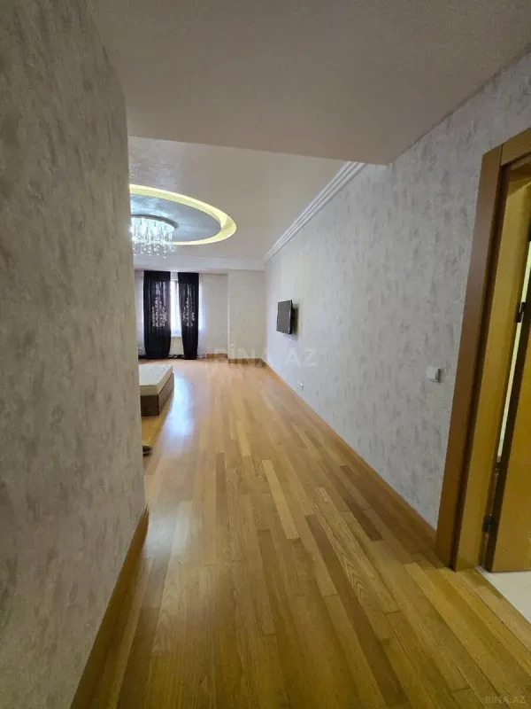 Kirayə verilir 3 otaqlı mənzil 280 m²