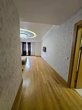 Kirayə verilir 3 otaqlı mənzil 280 m²