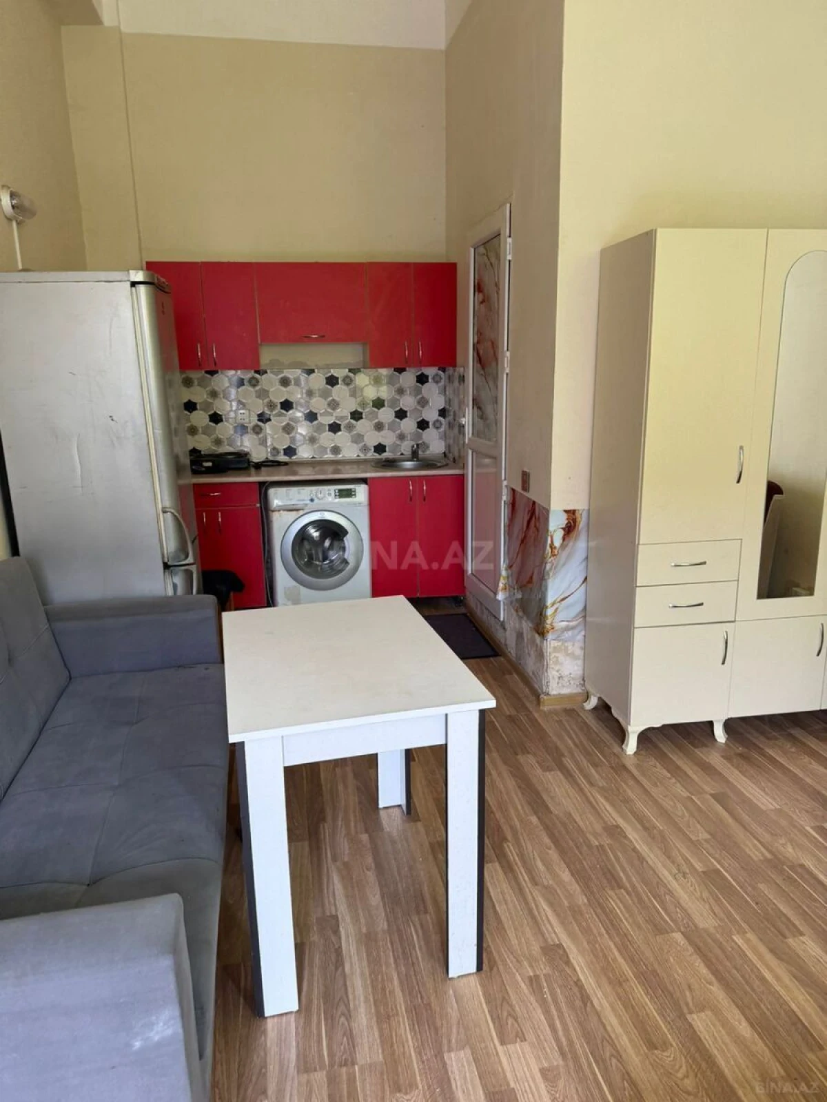 Kirayə verilir 1 otaqlı mənzil 40 m²