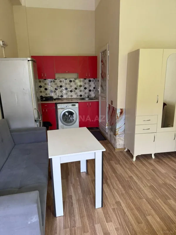 Kirayə verilir 1 otaqlı mənzil 40 m²