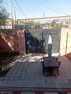Kirayə verilir 3 otaqlı həyət evi 100 m²