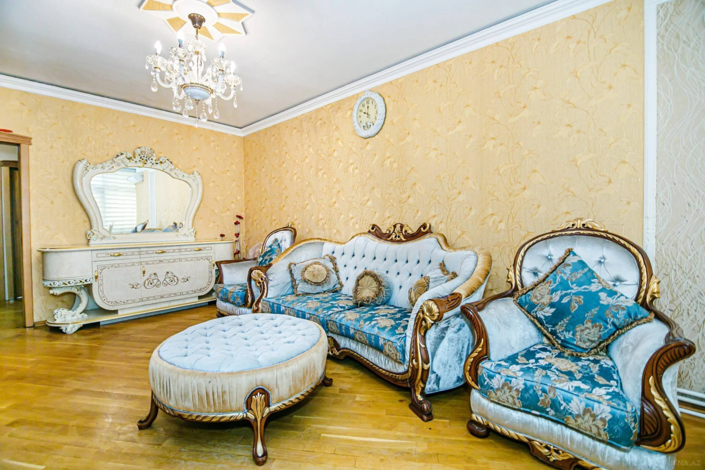 Kirayə verilir 3 otaqlı mənzil 100 m²